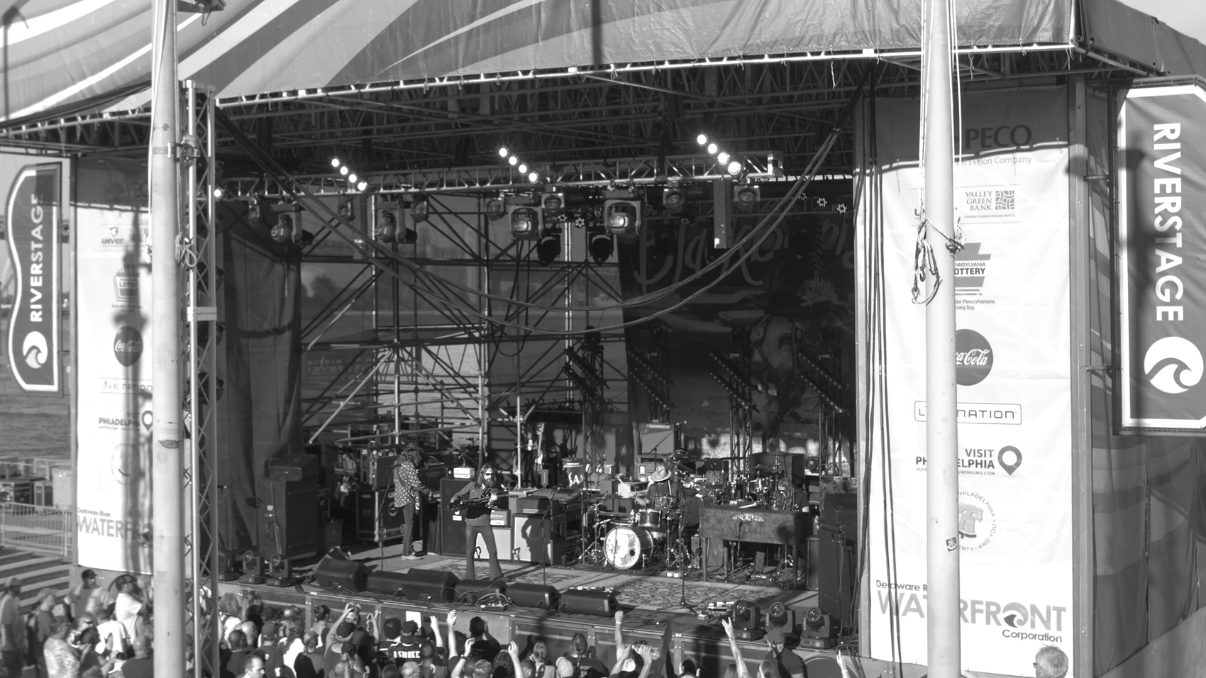 River Stage
Philadelphia, PA
August 17, 2016

DerekBrad.com